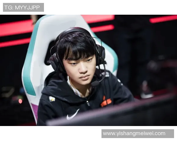 JDG在和平精英总决赛中的全面压制策略深度解析与战术剖析